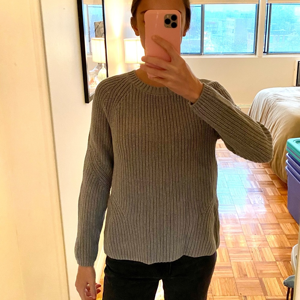 Gray GAP sweater